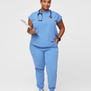 Women's Scrub Top Figs. XXL. Ceil Blue.The color is Ceil Blue like the first pic